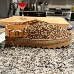 Reef Cushion Sage SE Women’s Clog Sandal - Leopard Print - Size 8